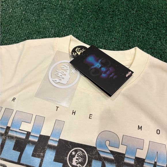 Hell Star 'Go To Heaven' Cream Graphic Short Sleeve Tee - Picture 3 of 5